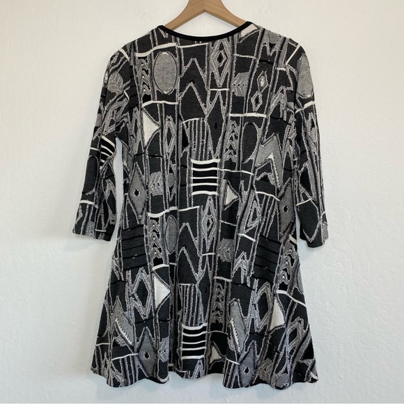 Sun Kim Women’s M 3D Knit Vintage Black Gray Pullover Tunic Flare Top Dress - Picture 5 of 7